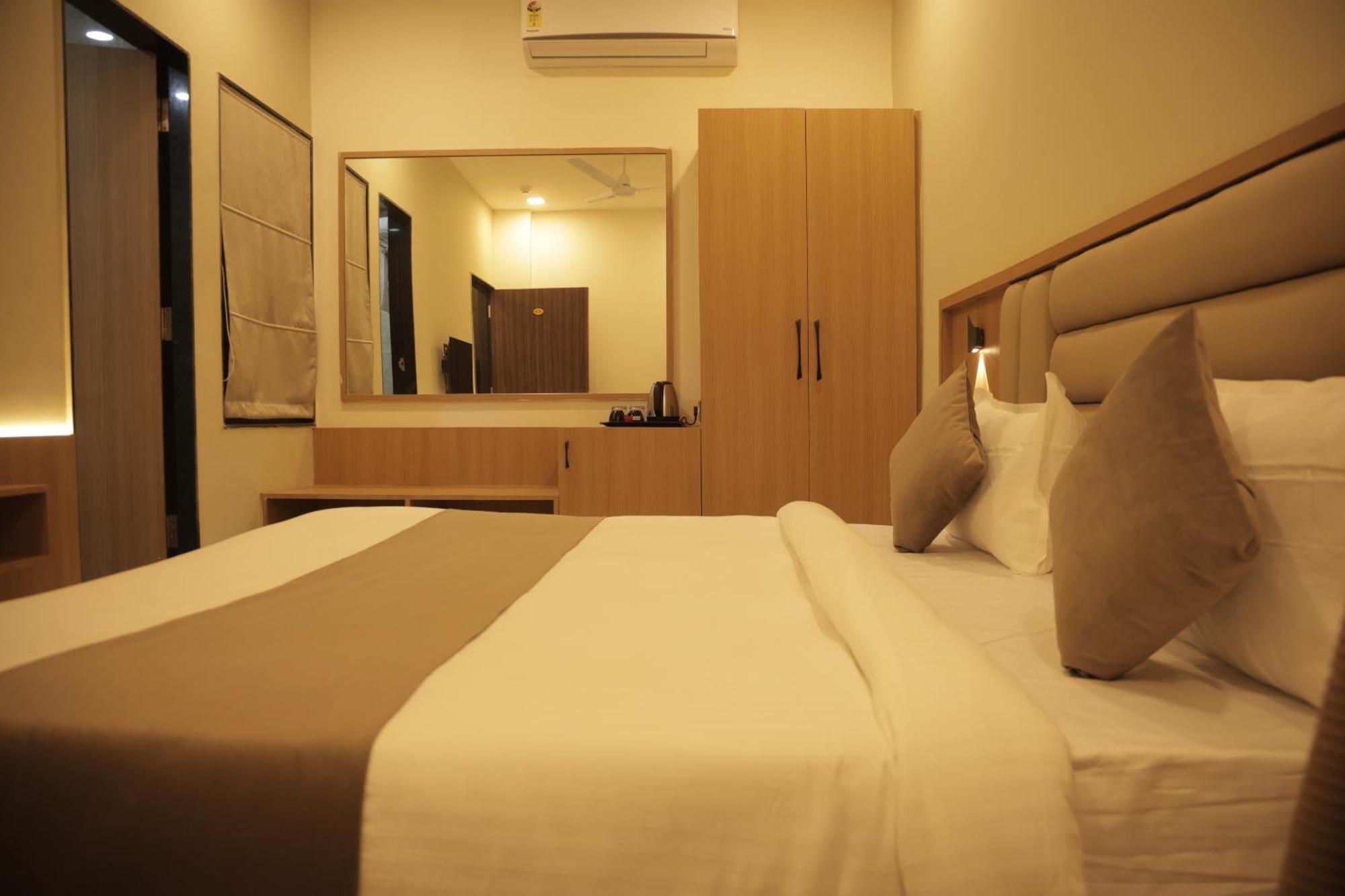 Hotel The Rainbow Inn ウダイプル エクステリア 写真